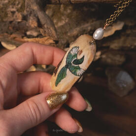 Middle pedant + pearl